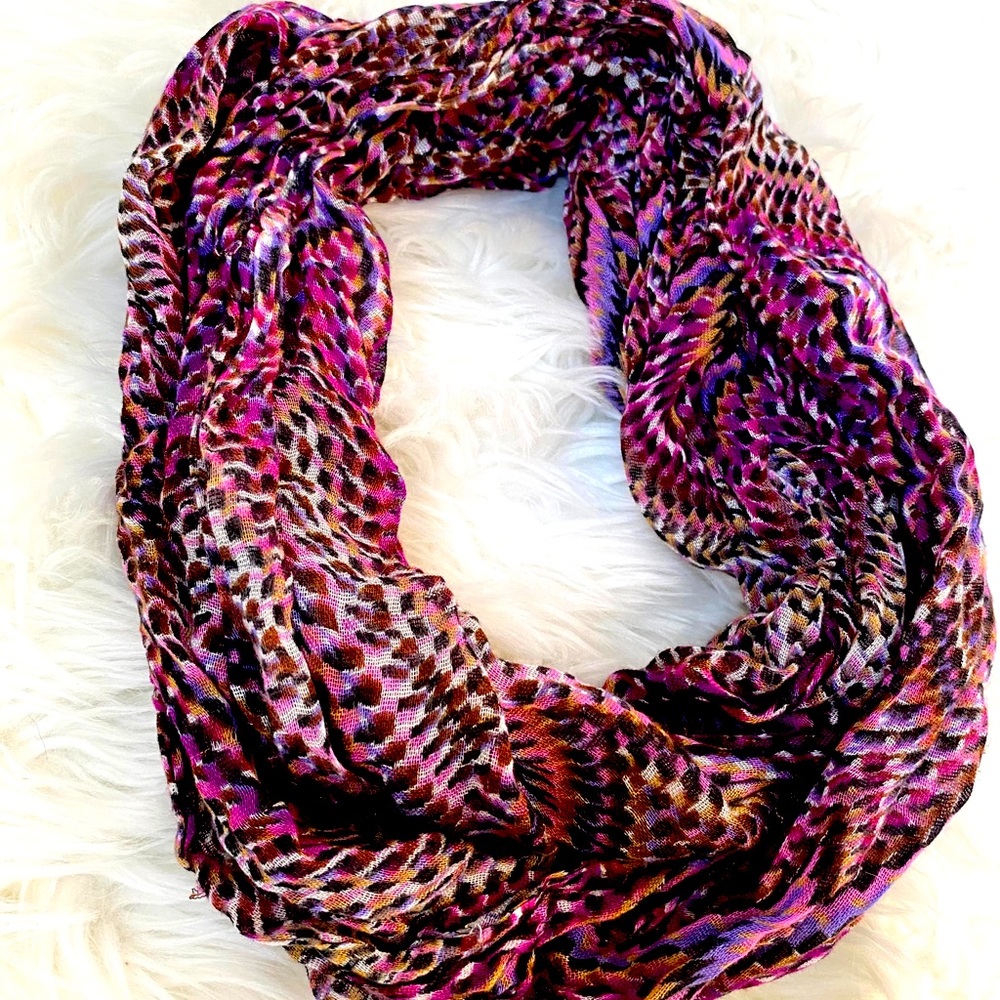Zig Zag Infinity Scarf🧣B2GO FREE!